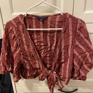 Cropped tie in the front short sleeve shirt